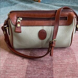 Vintage Liz Claiborne Genuine Leather Elegant Brown and Cream Shoulder Bag